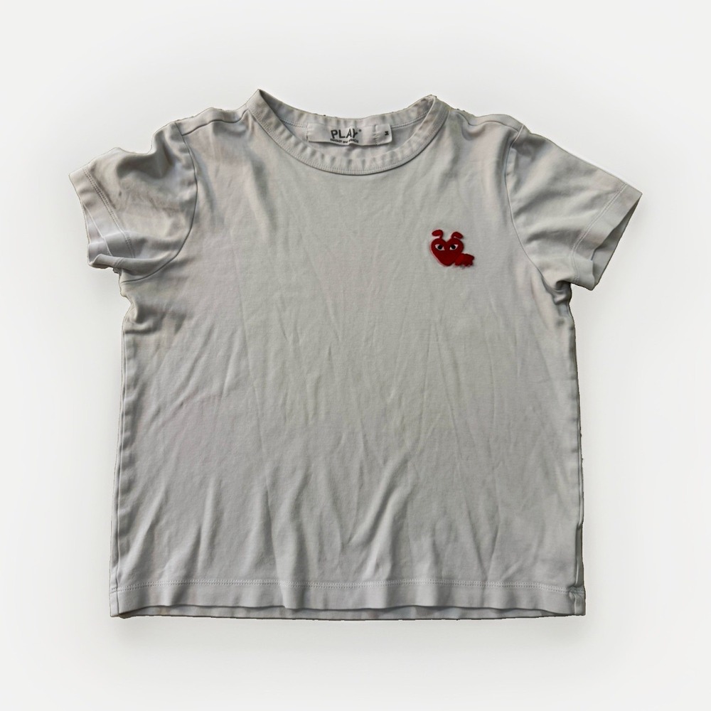 PLAY Fantasy and Miracle Womens M White Crewneck T-Shirt Embroidered Heart